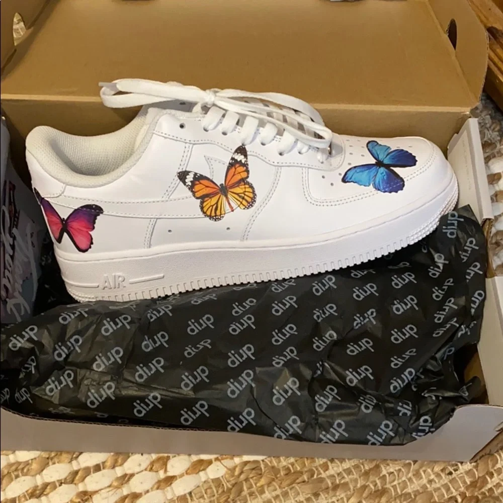 Nike Air Force 1’s men’s size 7 women’s 8.5 - Picture 1 of 5